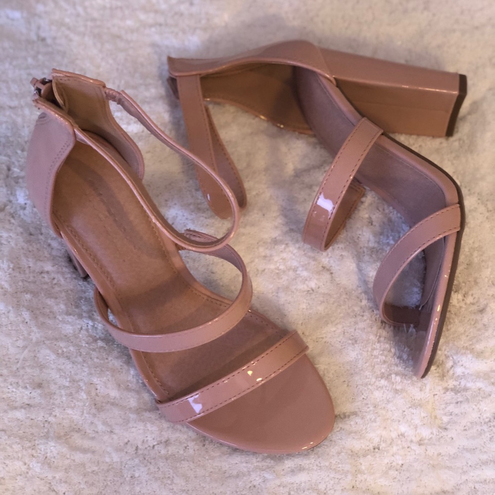 Shoe LaLa Nude Open Toed Shoe with Tapered Heel